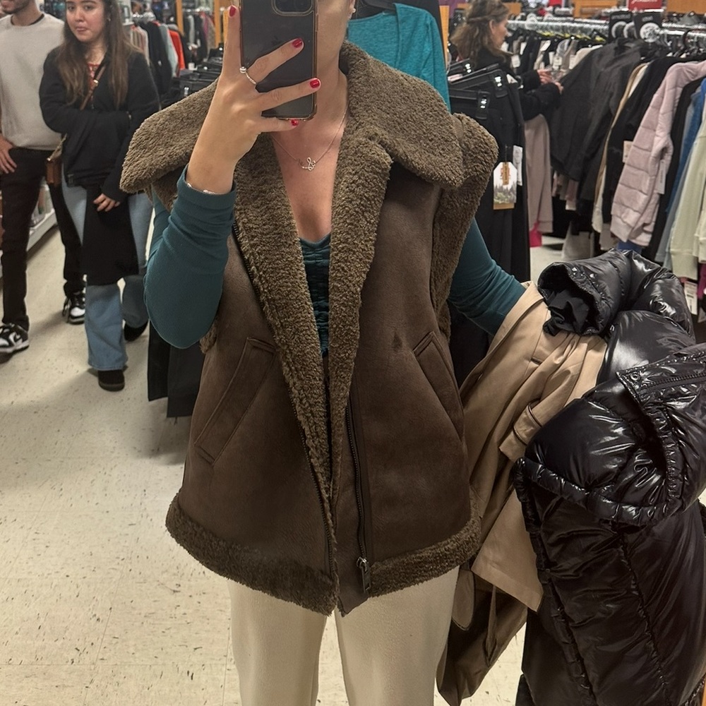 FRYE Water Resistant Faux Shearling Vest